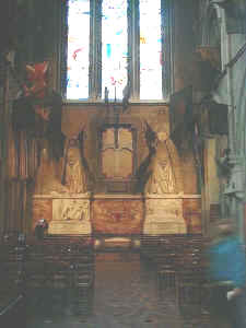 north_transept_small.jpg