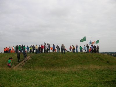 Crowd walking to the Top of Tara's Hill