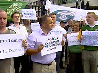 Irish language protestors (BBC News)