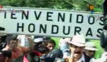 Photographic evidence that President Zelaya has crossed the border & is in Honduras