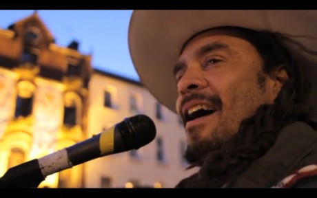 Michael Franti : 15 minutes of pure sunshine to Dame Street after the wettest day