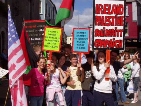 Young 'uns learning Irish in Conamara, God bless 'em,enthusiastically stole our banners and thunder for a few minutes.