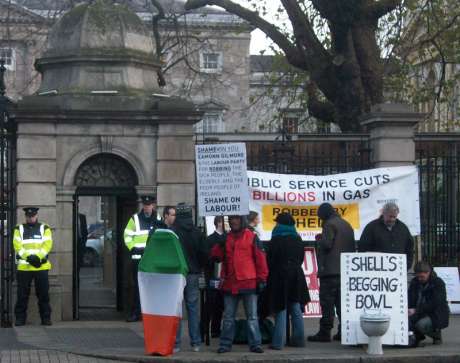 Occupy Dame St and Shell to Sea