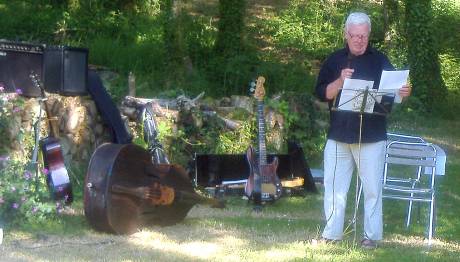 Poet Brian Mooney reading at Huelgoat