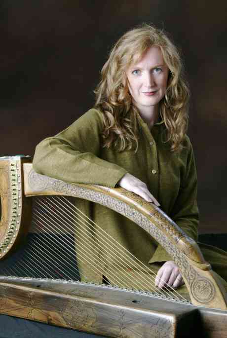 Harpist Siobh�n Armstrong