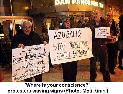 Where is your conscience? Holocaust survivors protest. Photo: Moti Kimhi.